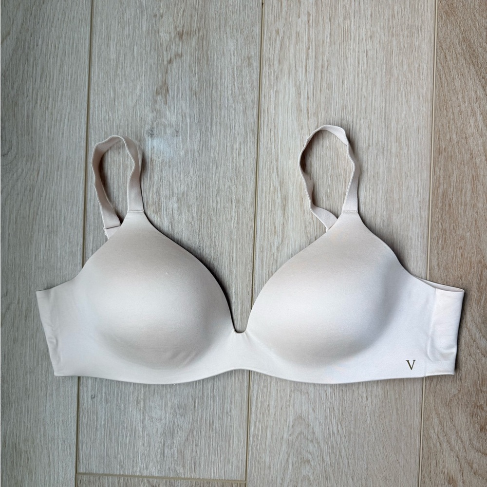 Victoria’s Secret Women's Cream Bra